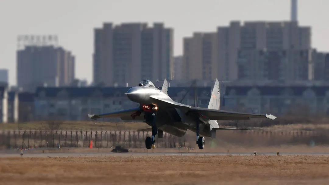 殲-11B戰(zhàn)斗機(jī)參數(shù)詳解，殲-11B戰(zhàn)斗機(jī)性能參數(shù)全面解析