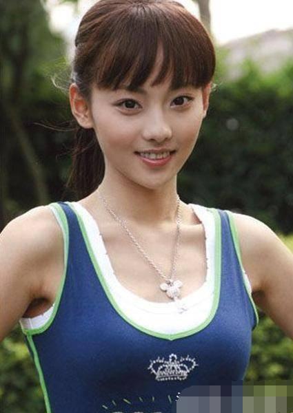 殲15與殲16戰(zhàn)斗機的區(qū)別，技術(shù)細節(jié)與性能對比，殲15與殲16戰(zhàn)斗機技術(shù)細節(jié)與性能對比解析