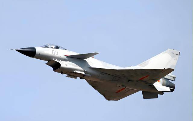 殲-10D交付中國，揭示其重要性及未來展望，殲-10D交付中國，揭示其戰(zhàn)略意義及未來展望