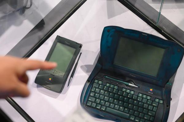 劉伯溫資料四肖選一肖，揭秘傳奇人物劉伯溫的一生，揭秘傳奇人物劉伯溫的一生，四肖選一劉伯溫資料全解析