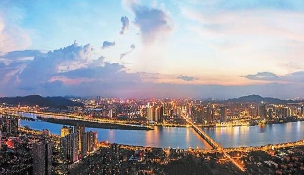 湖南旅游攻略，必去十大景點(diǎn)推薦，湖南旅游攻略，十大必去景點(diǎn)推薦