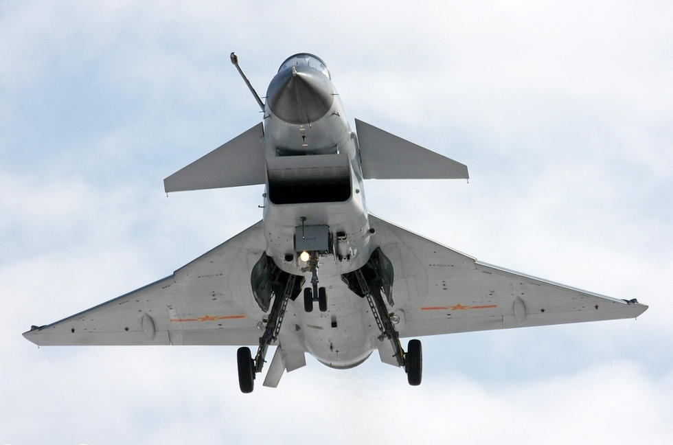 殲-10戰(zhàn)斗機(jī)圖片展示，探索中國(guó)空中力量的驕傲，殲-10戰(zhàn)斗機(jī)圖片展示，中國(guó)空中力量的榮耀與驕傲