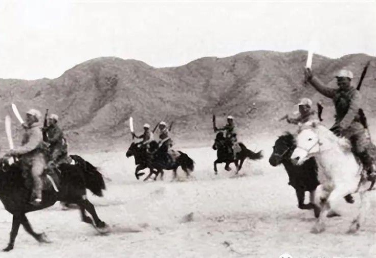 西路軍，歷史回顧與深入解析，西路軍歷史回顧與深度解析，戰(zhàn)略決策與戰(zhàn)爭(zhēng)影響研究