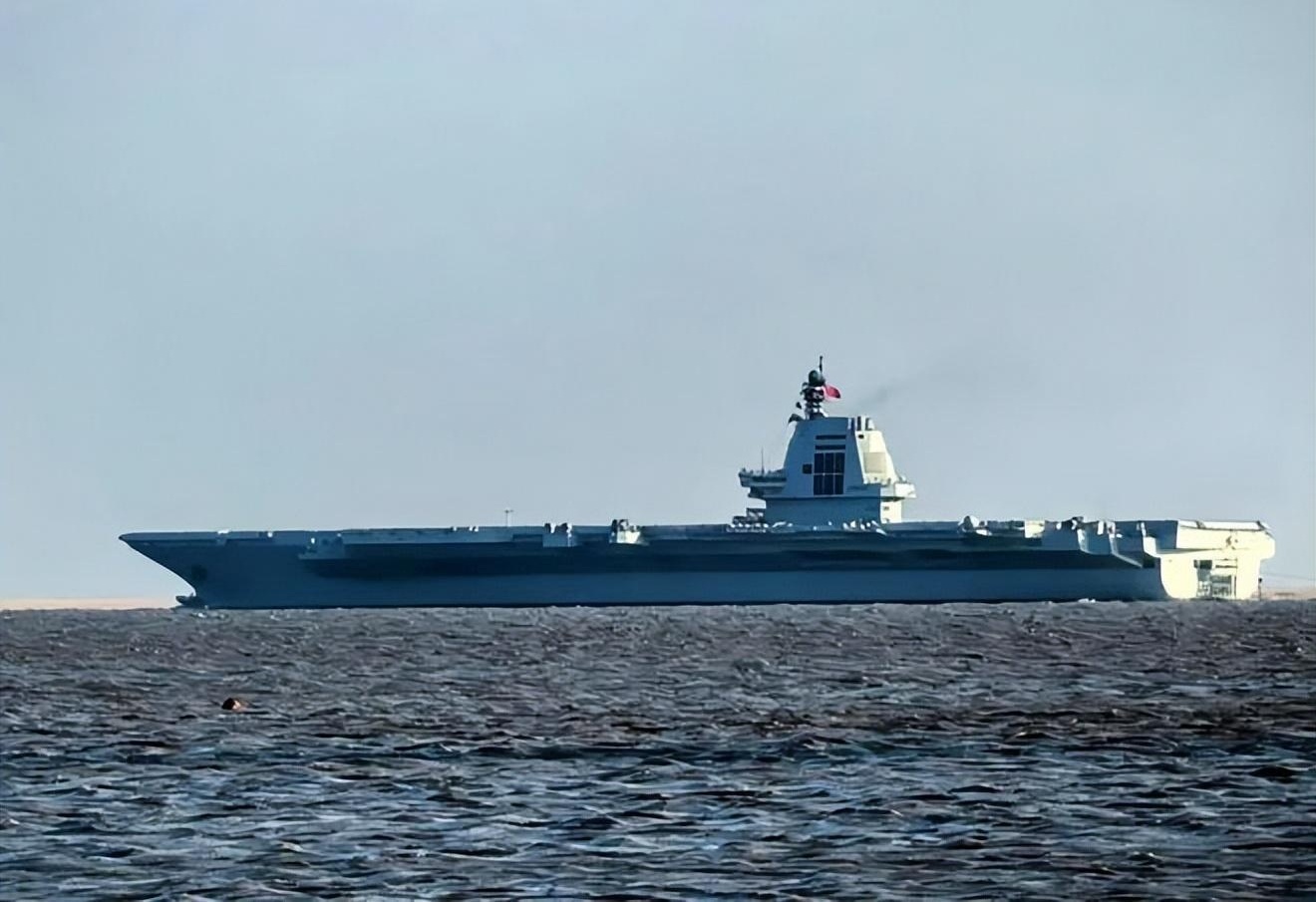 揭秘航母風(fēng)采，2022年航母003最新照片一覽，揭秘航母風(fēng)采，最新航母003照片曝光，展現(xiàn)強(qiáng)大實(shí)力