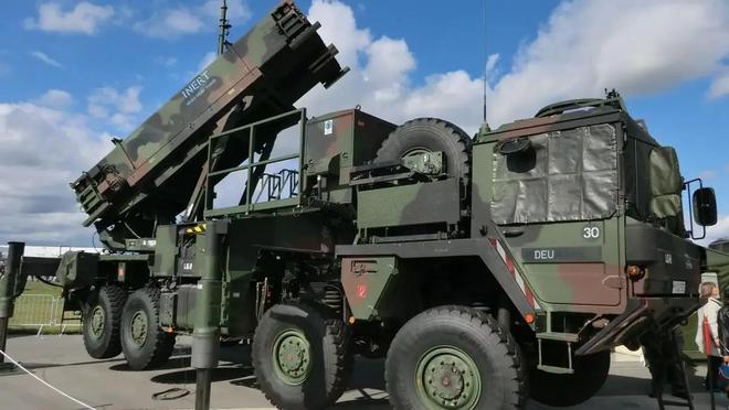 全球軍事網(wǎng)，探索軍事領(lǐng)域的綜合信息平臺，全球軍事網(wǎng)，軍事領(lǐng)域的綜合信息探索平臺