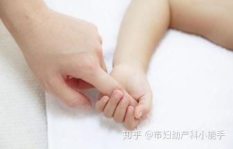 孕婦臨產(chǎn)前三天的重要癥狀與體征，了解并做好準備，孕婦臨產(chǎn)前三天的重要體征與癥狀解析，做好準備迎接新生命