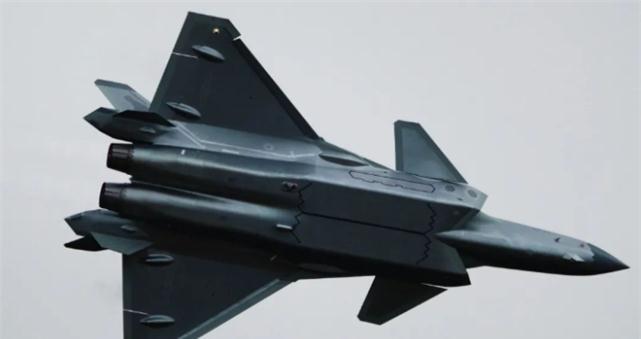 六代機(jī)首飛殲-20，中國(guó)航空工業(yè)的里程碑事件，中國(guó)航空工業(yè)的里程碑，殲-20六代機(jī)首飛成功