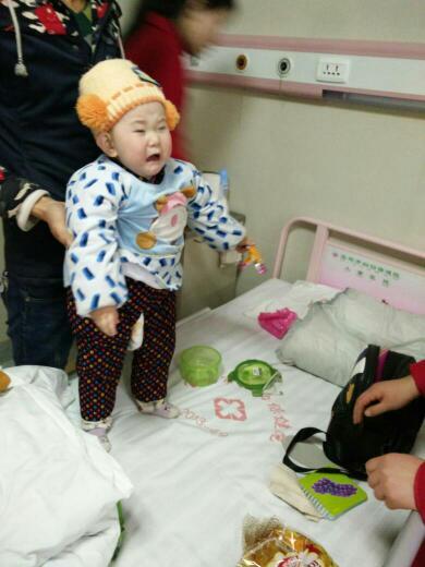 關(guān)于五個(gè)腦癱嬰兒睡姿的圖片及其重要性，五個(gè)腦癱嬰兒睡姿圖片揭示的重要性